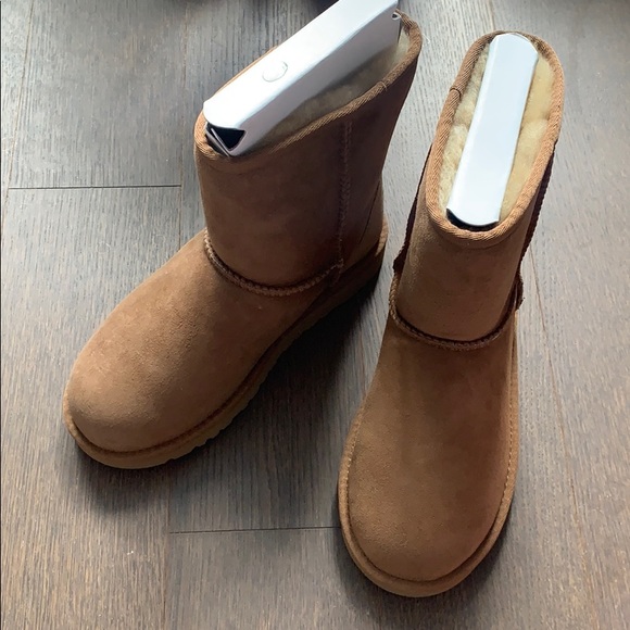 Ugg short boots - Picture 1 of 8